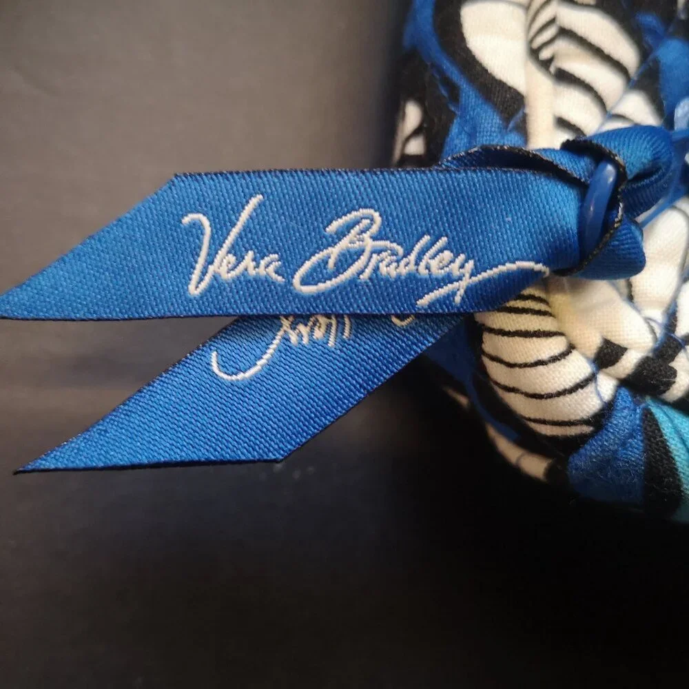 Vera Bradley Crosstown Adjustable Strap Crossbody/Shoulder Bag Blue Bayou Print - Picture 2 of 12